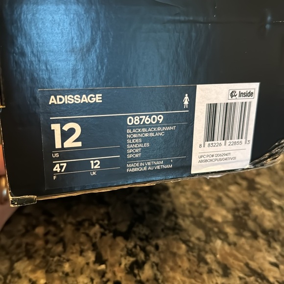 Adidas men’s adissage slides NIB 12 - Picture 8 of 8